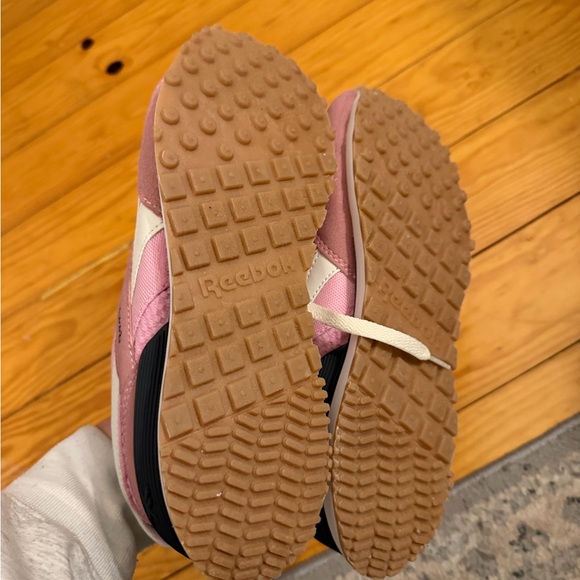 Reebok Women's (kids’ 7) Pink and Cream Sneakers - Picture 3 of 4